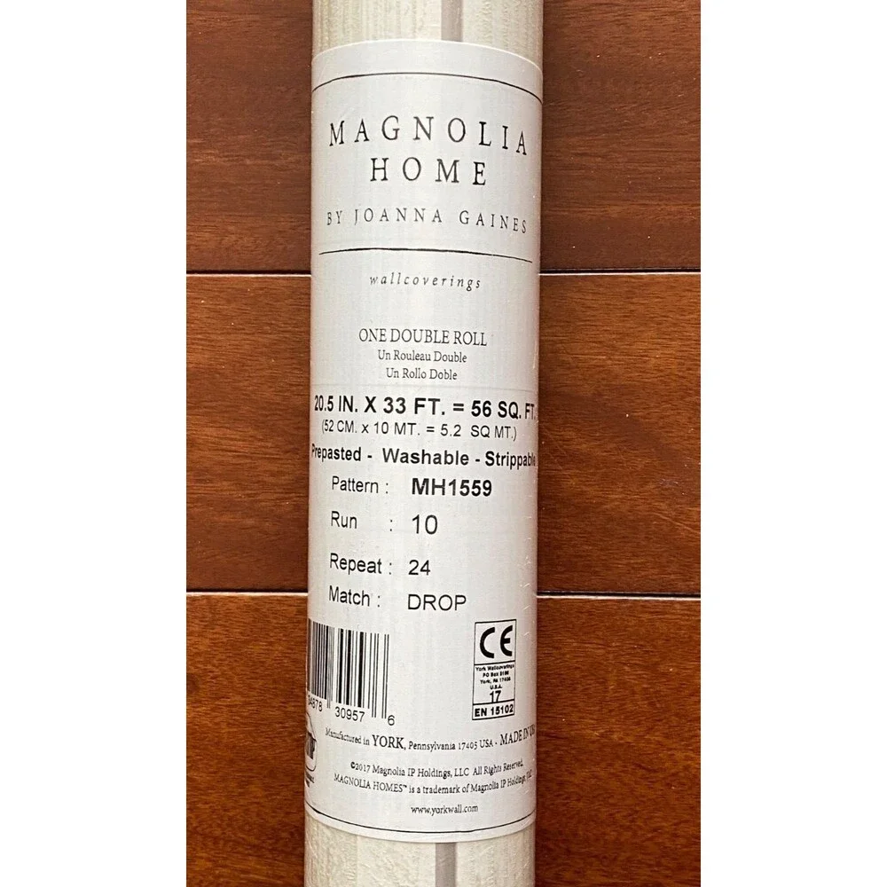 MAGNOLIA HOME Joanna Gaines Prepasted Wallpaper 56 sq ft Shiplap Warm Gray Cream
